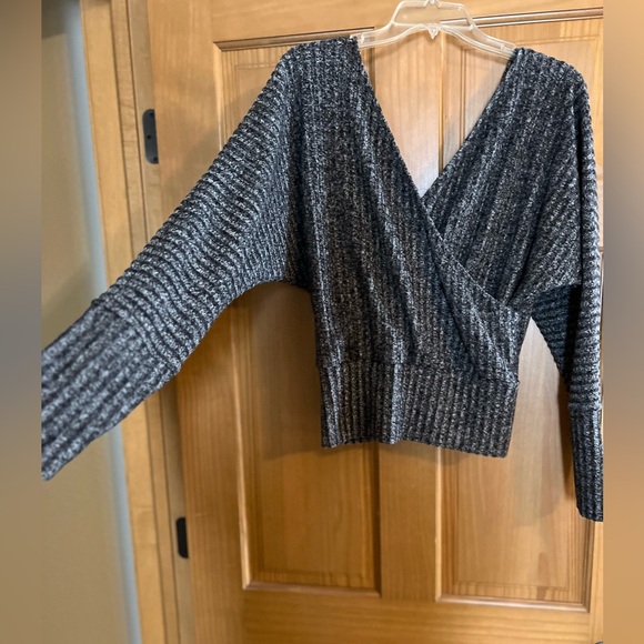 Express Sweater - Picture 3 of 5